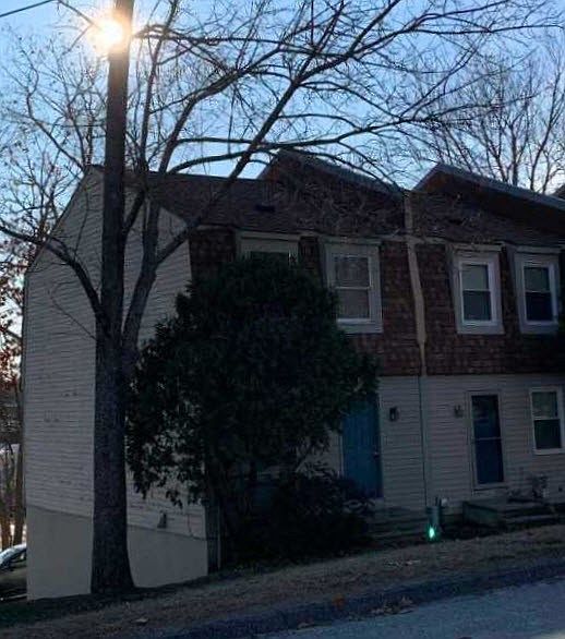 2nd image of 50 Broadview Ave