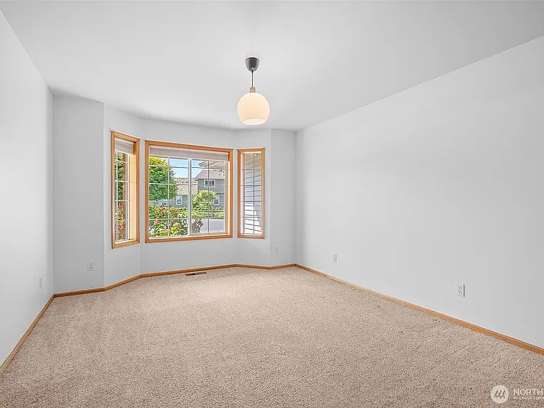 2237 James Cir #A — Photo 16