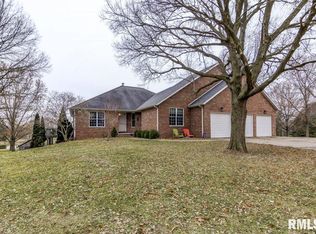 7130 Fulton Rd, New Berlin, IL 62670