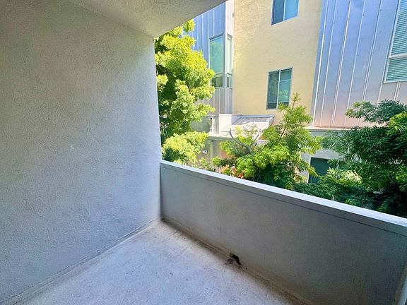 5th image of 1323 14th St #202