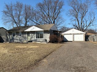 5625 Nevada Ave N, Crystal, MN 55428