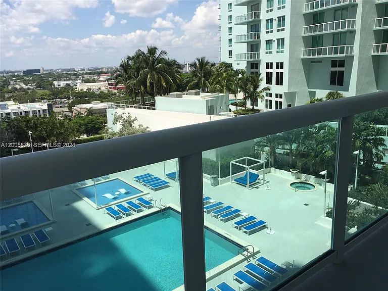 1800 N Bayshore Dr #1506 — Photo 17