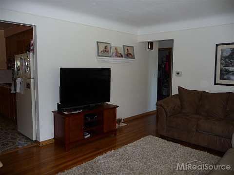 2nd image of 22619 Lake Blvd