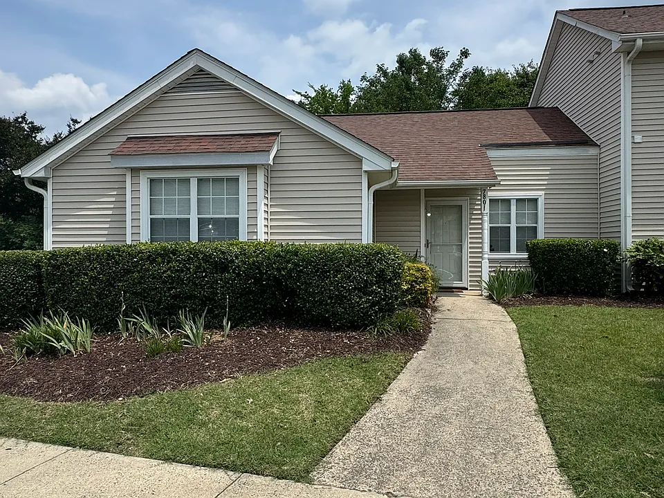 7801 Renaissance Ct