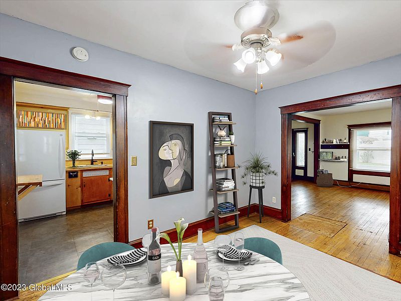 5th image of 94 Whitehall Road