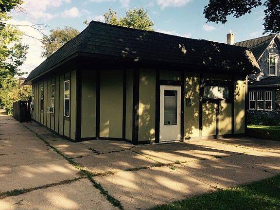 3rd image of 3901 Blaisdell Ave