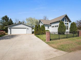 681 4th St NE, Little Falls, MN 56345