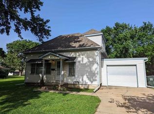 505 Sweezy St, Halstead, KS 67056