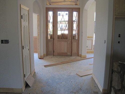 3rd image of 1112 Redleaf Dr
