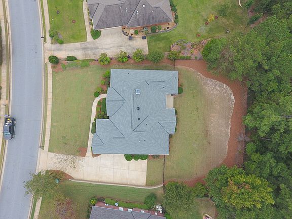5th image of 8059 Adelaide Dr