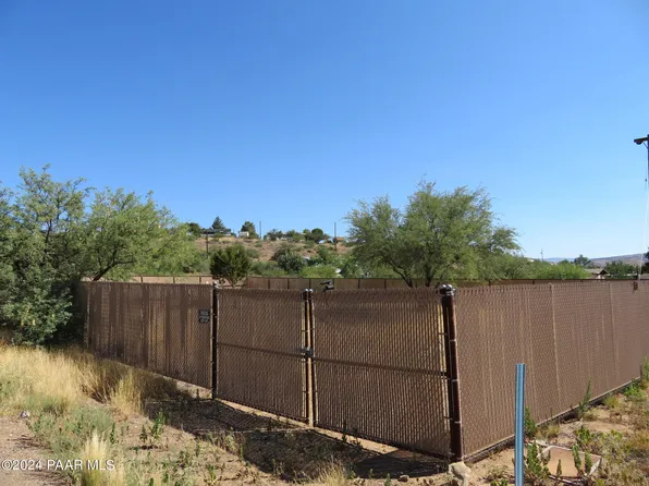 20804 E Butterfield Rd, Cordes Lakes, AZ 86333