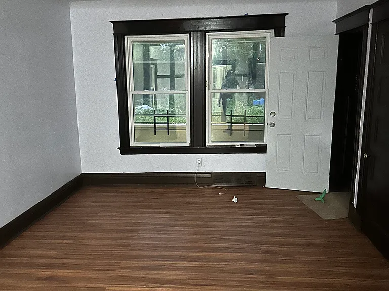 49 Brewster St #1 — Photo 1