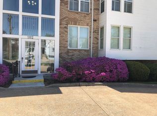 102 E Bodley Ave APT 202, Saint Louis, MO 63122