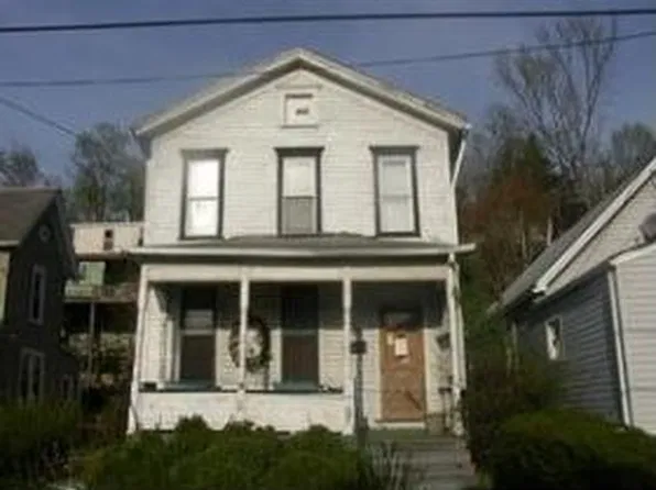102 Hillside St, Wilkes Barre, PA 18702