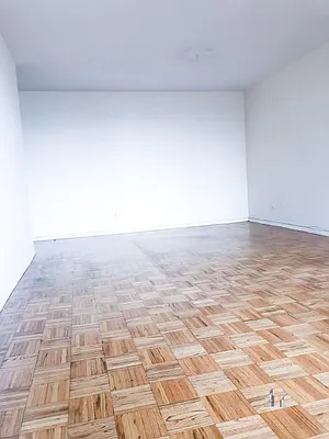 Rented by ONE Manhattan Real Estate | media 22