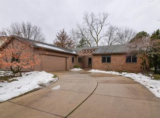2260 Chaucer Dr, Ann Arbor, MI 48103