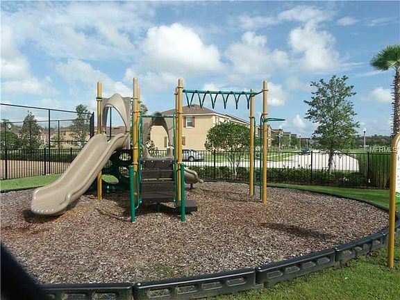 2nd image of 11053 Savannah Landing Cir