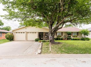 825 Preston Ln, Dublin, TX 76446