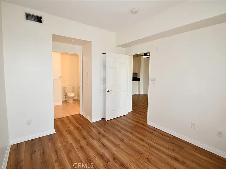2742 Cabrillo Ave #302 — Photo 19