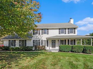 8191 Bergin Rd, Howell, MI 48843