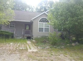 12074 Lincoln Lake Ave NE, Greenville, MI 48838