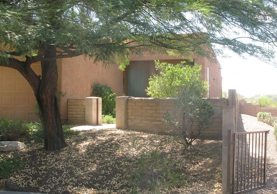 Front Yard (corner lot)