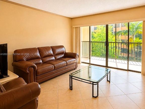 5th image of 3905 N Nob Hill Rd APT 312