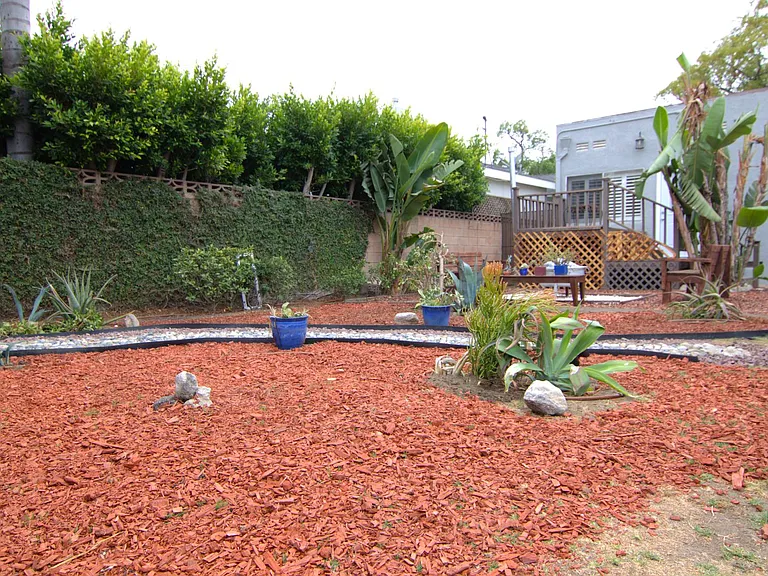 1440 N Pass Ave — Photo 18