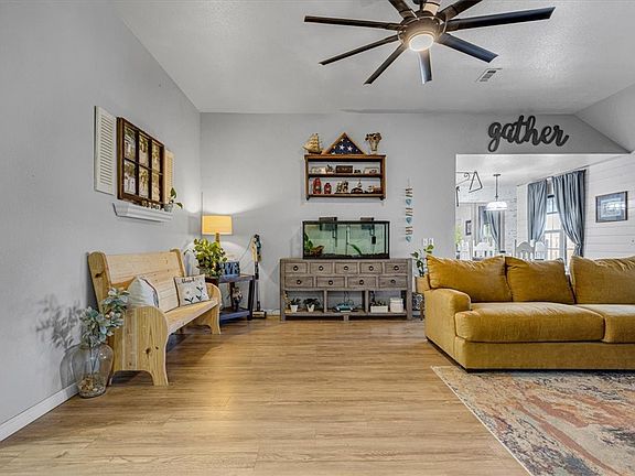 4th image of 2380 Sara Alice Ct