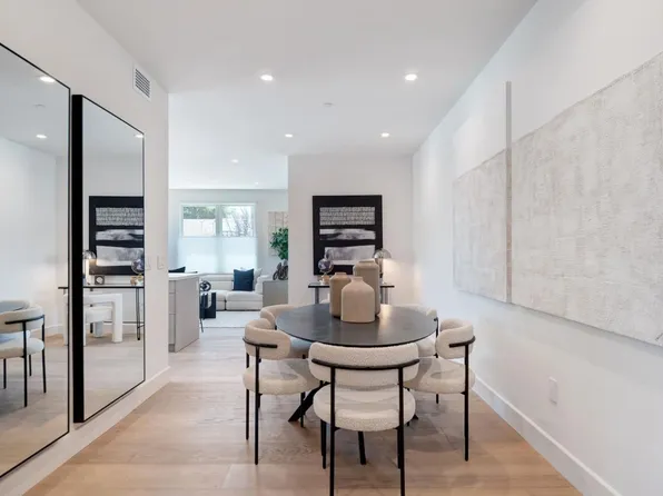 425 1st St #11, Los Altos, CA 94022