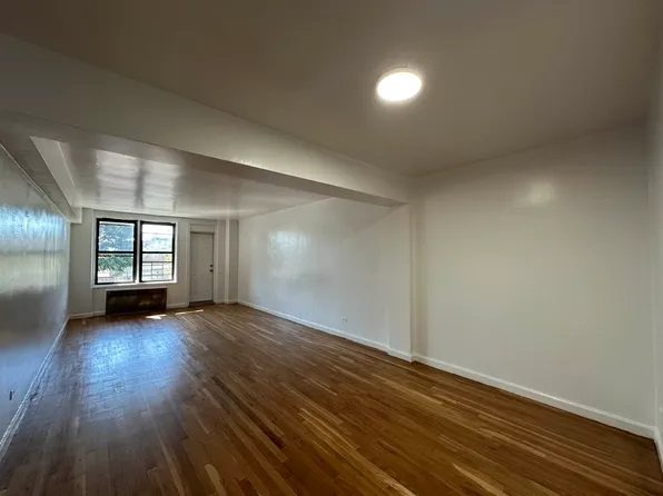 20-30 Elk Drive image 1 of 18