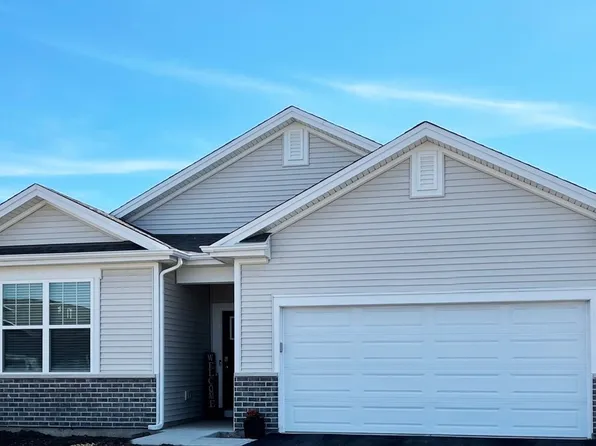 6309 Maple Glen Dr, Wonder Lake, IL 60097