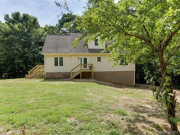 3rd image of 10675 Graceland Farms Ln