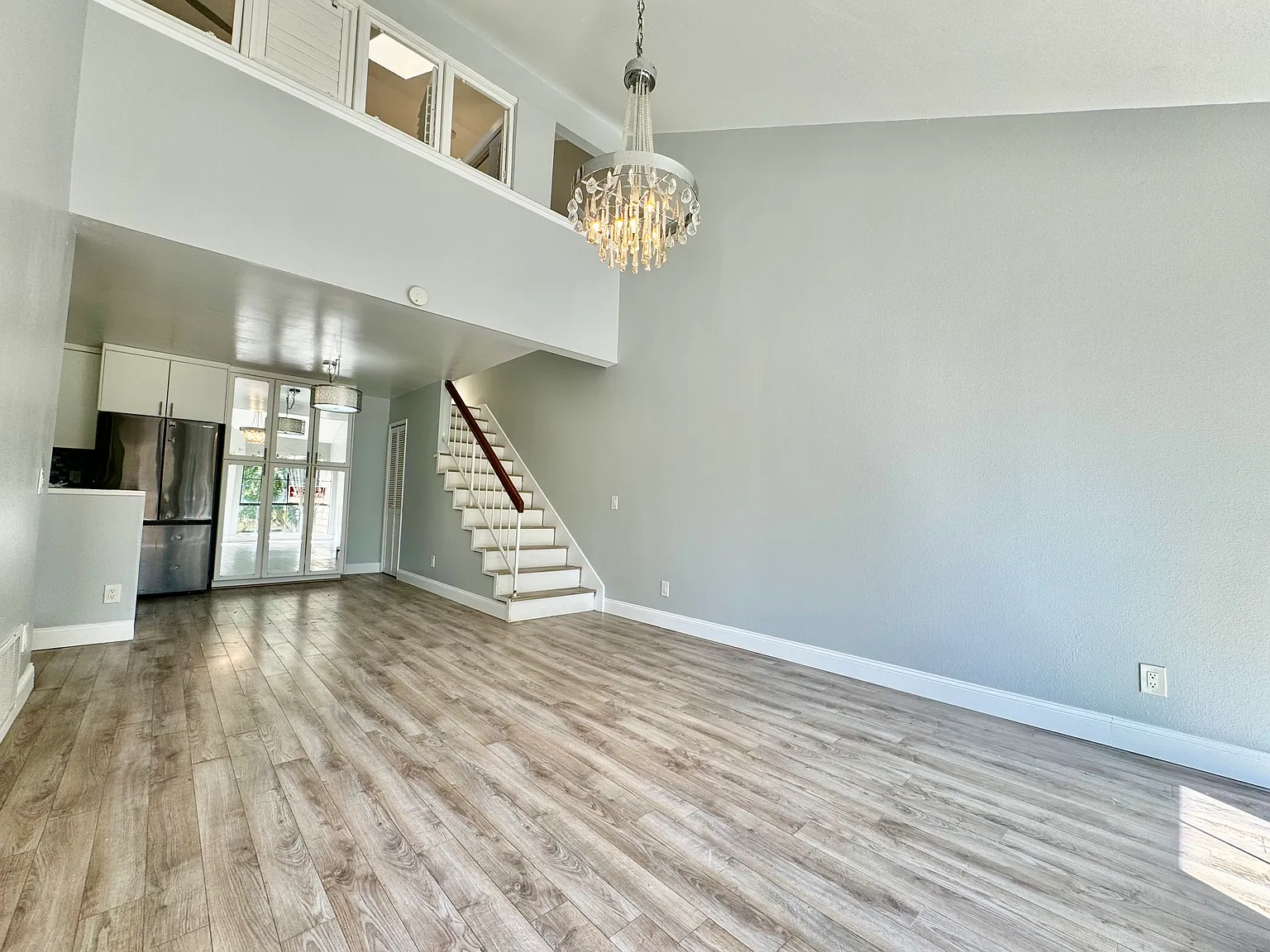 2 bed, 1.5 bath, 1044 sqft, $3,050 — Photo 4