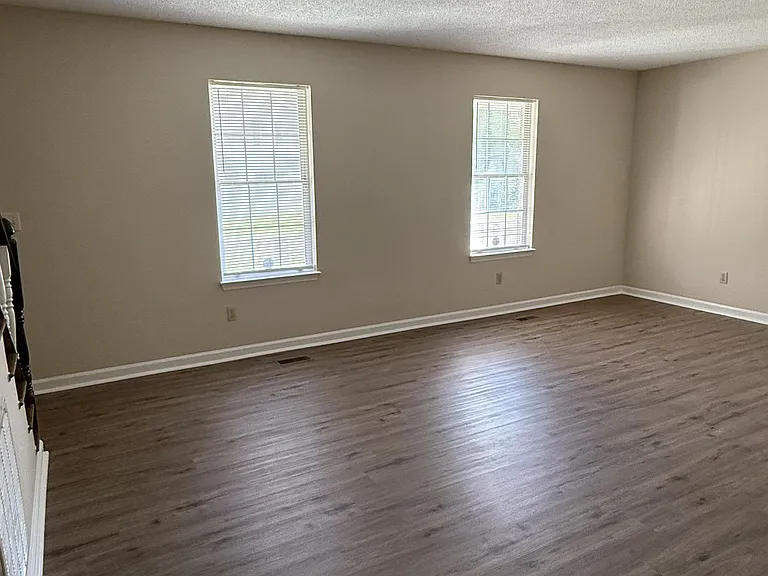 8611 Leatherwood Trl — Photo 9