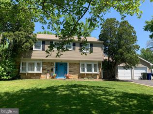 10 Tiffany Ln, Willingboro, NJ 08046