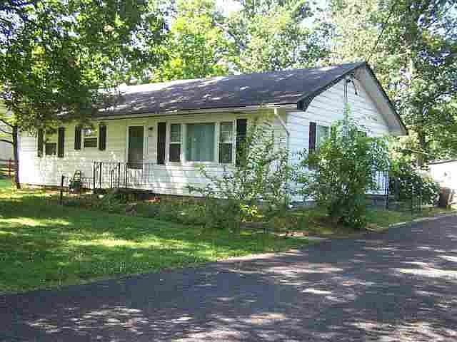 1st image of 621 S Deepwood Dr
