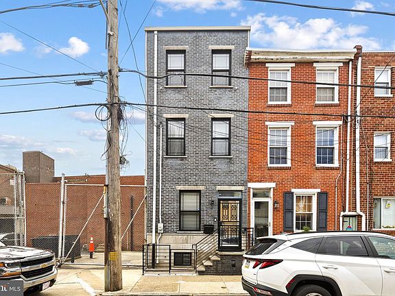 2nd image of 126 Tasker St