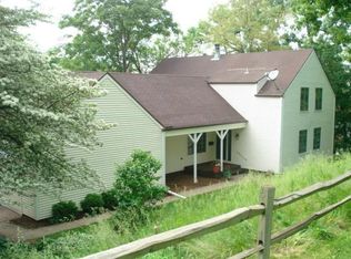 1011 11th Ave, Moline, IL 61265