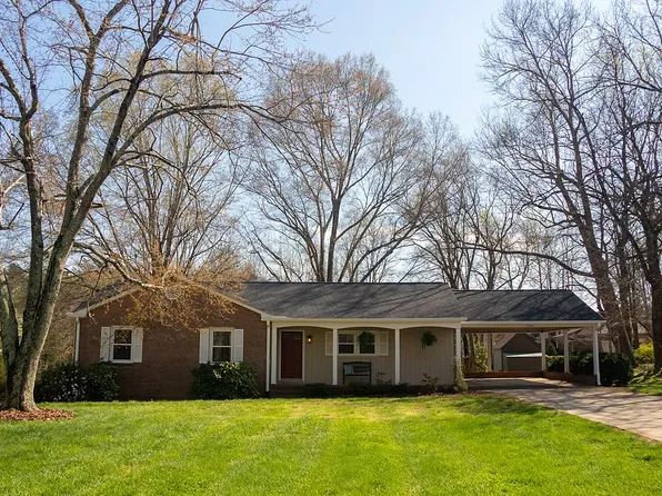 2729 Sandy Ford Rd, Newton, NC 28658