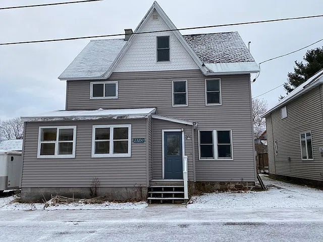 3 bed, 1100 sqft, $1,125 — Photo 1