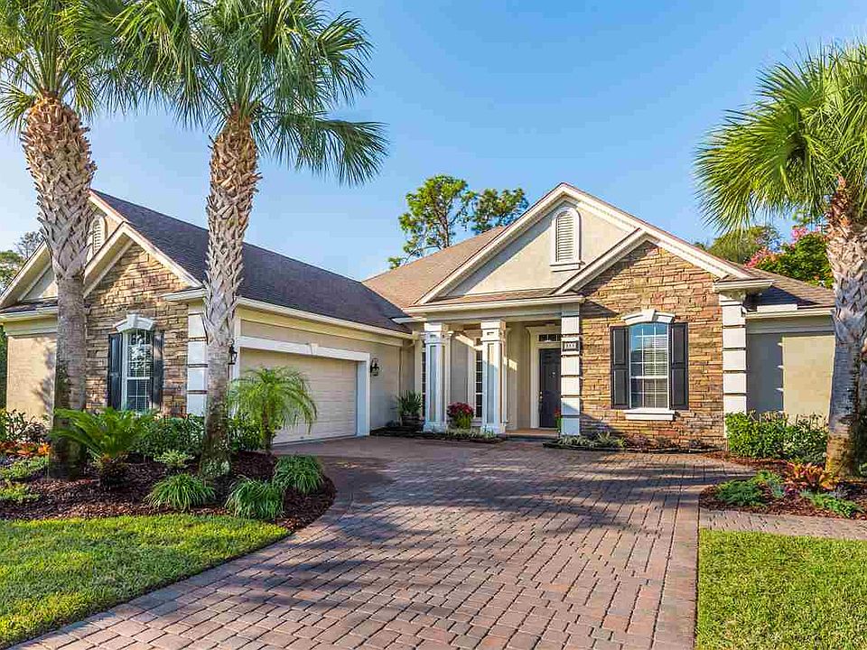 1st image of 320 Palmas Cir