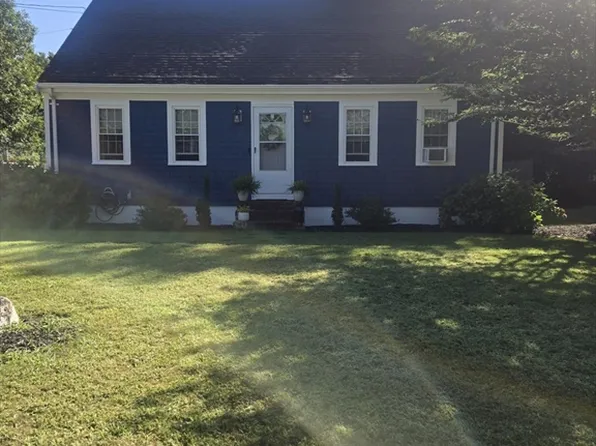 6 Morningside Ave, Acushnet, MA 02743