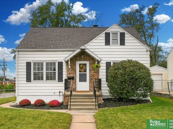 2152 S 62nd St, Omaha, NE 68106