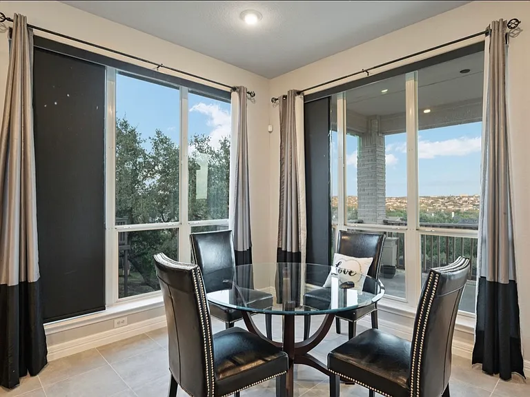 25618 Coronado Blf — Photo 5