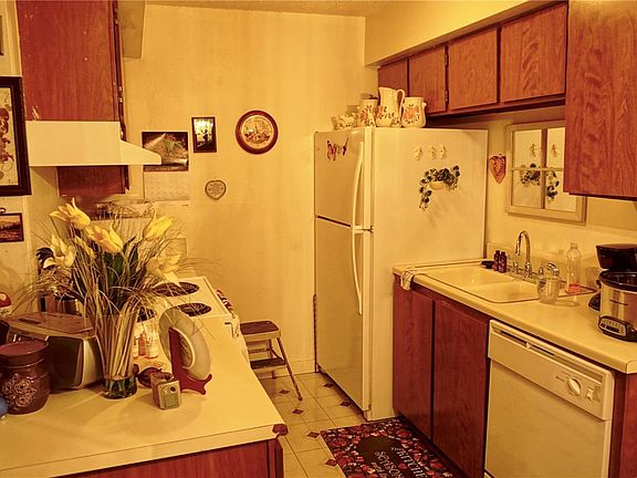 5th image of 3100 S Federal Blvd APT 118