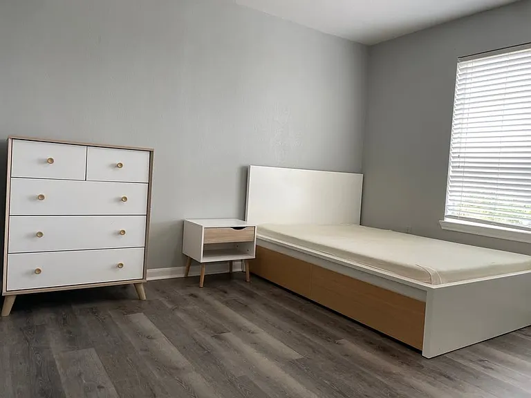 515 Sw Pkwy #301 — Photo 8