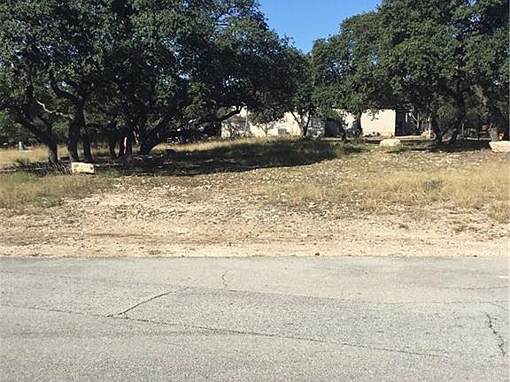 4th image of 2306 Macarthur Ave