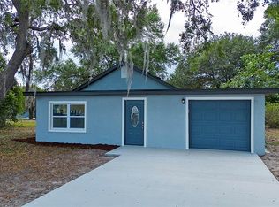 1155 Wells Ave, Tavares, FL 32778