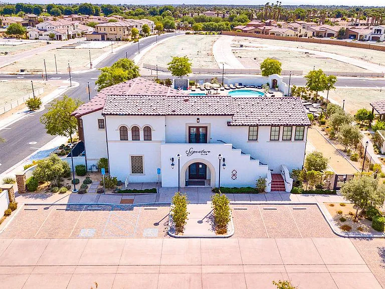 80450 Platinum Way — Photo 40